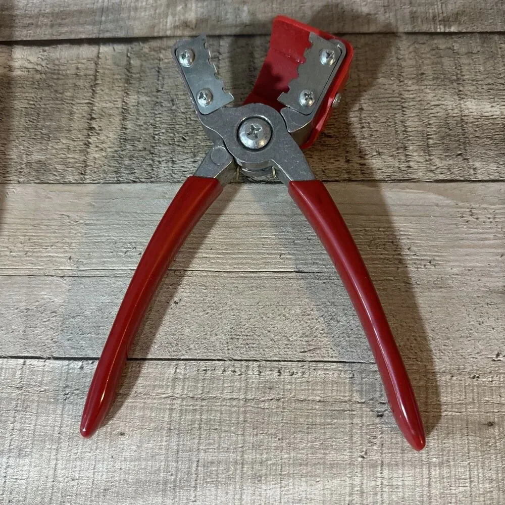 Vintage Texan York Nut Cracker Sheller Made In Texas with Box and Instructions
